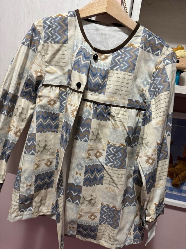 Varios fallera y fallero blusones