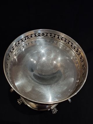 Gran Centro de Mesa Bañado en Plata