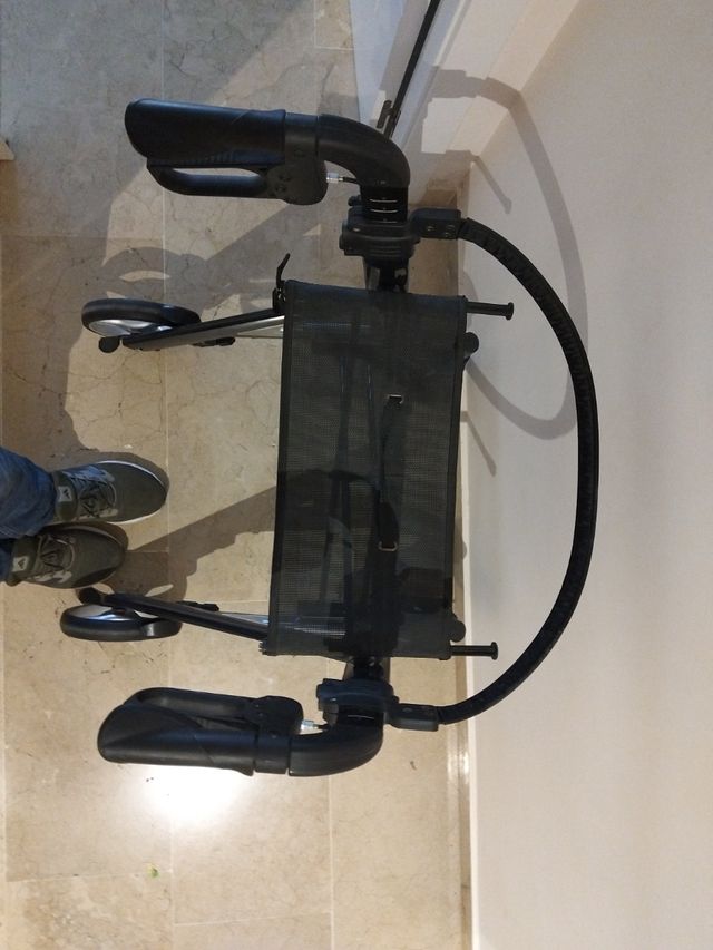 Andador ancianos muy ligero