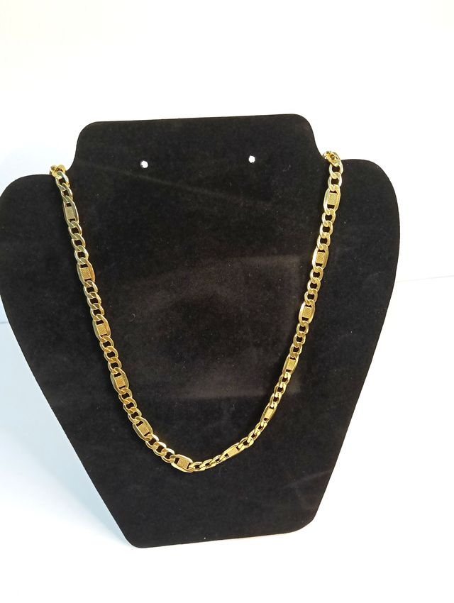 Cadena a tre eslabones.