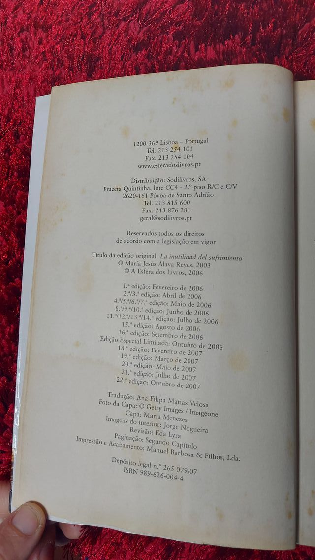 A inutilidade do sofrimento - livro