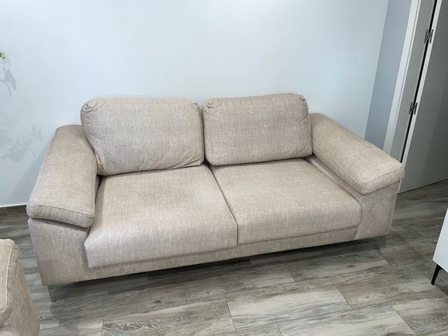 2 Sofas iguales