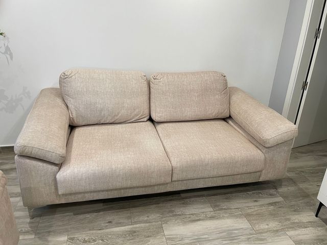 2 Sofas iguales