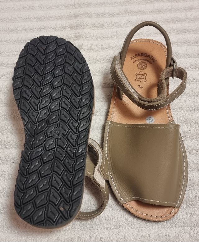 2x1 sandalias de cuero infantil 34