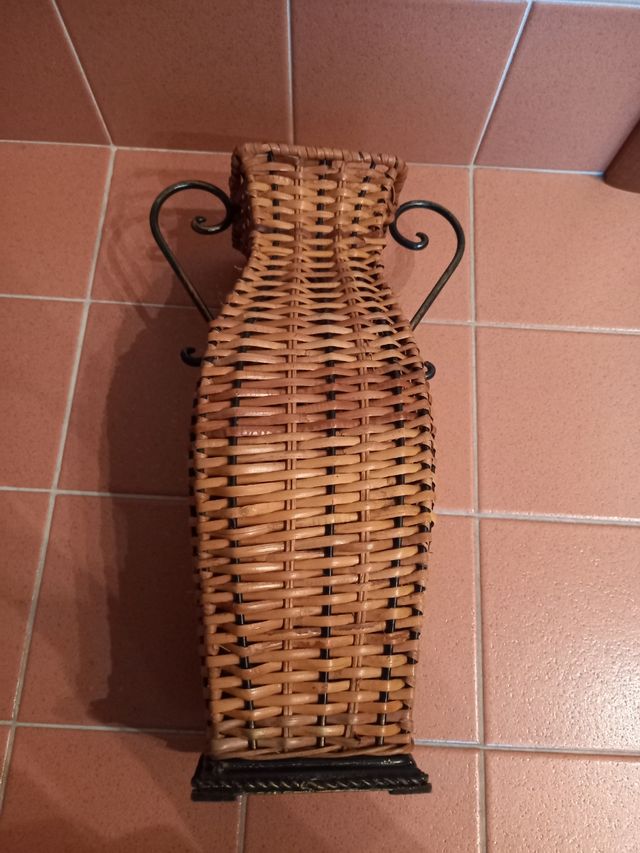Vaso in vimini