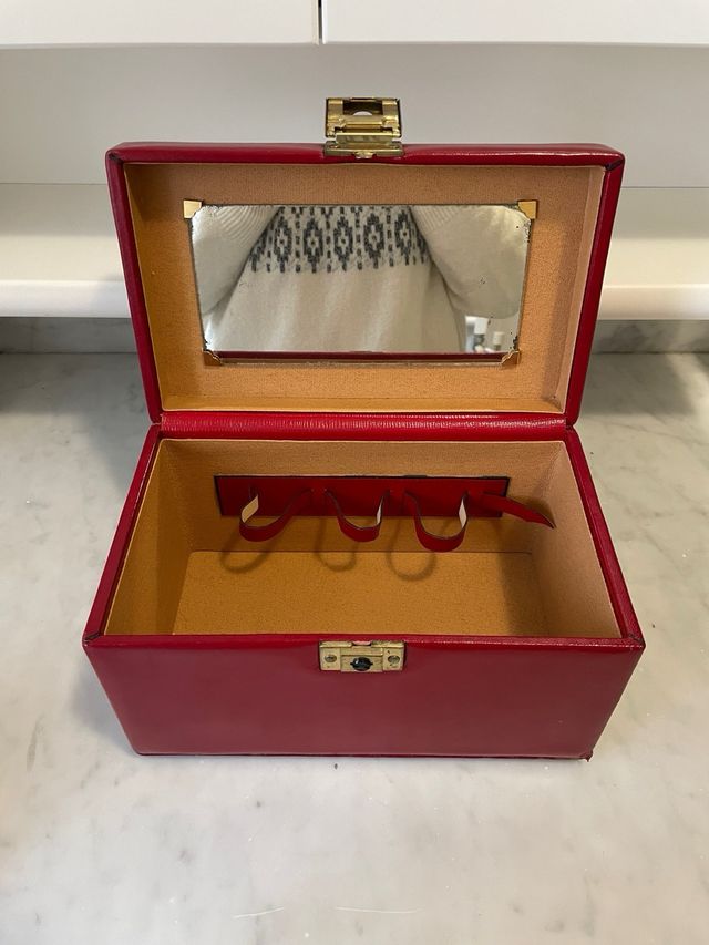 Beauty case vintage rosso