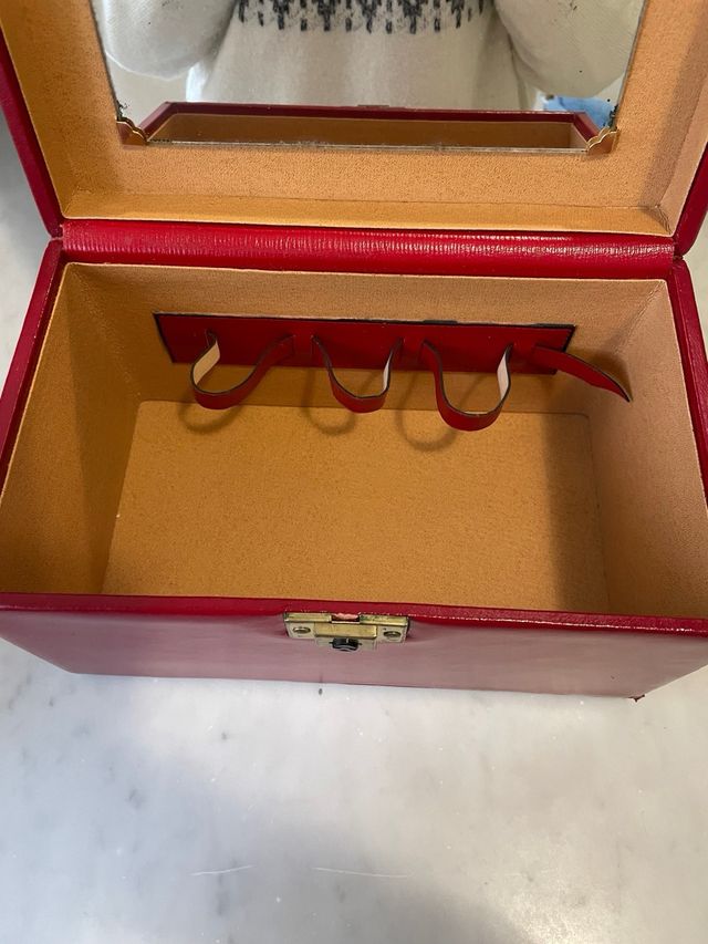 Beauty case vintage rosso