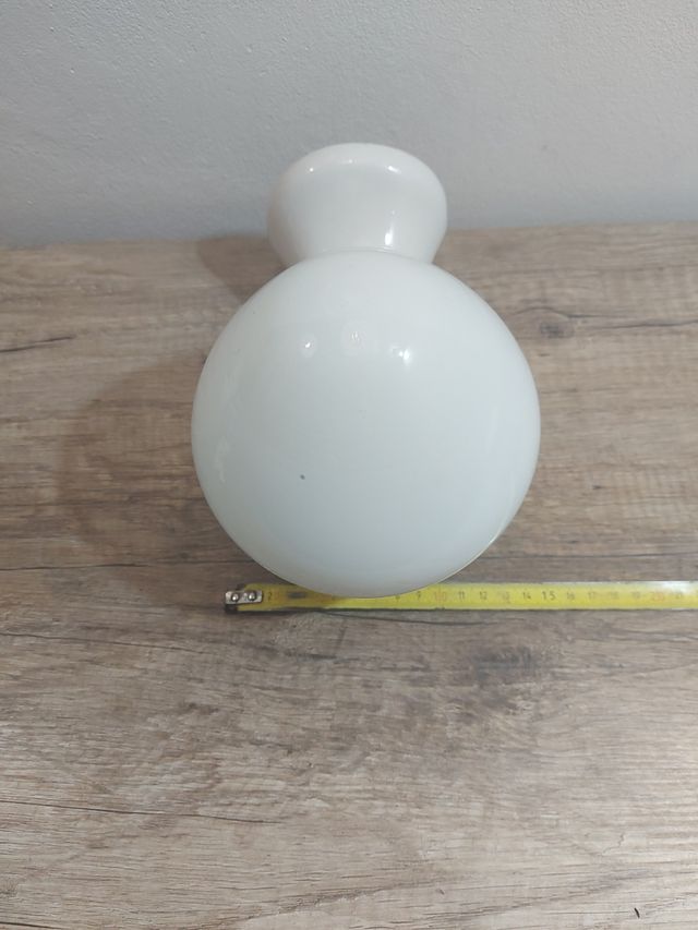 Antigua luz de porcelana