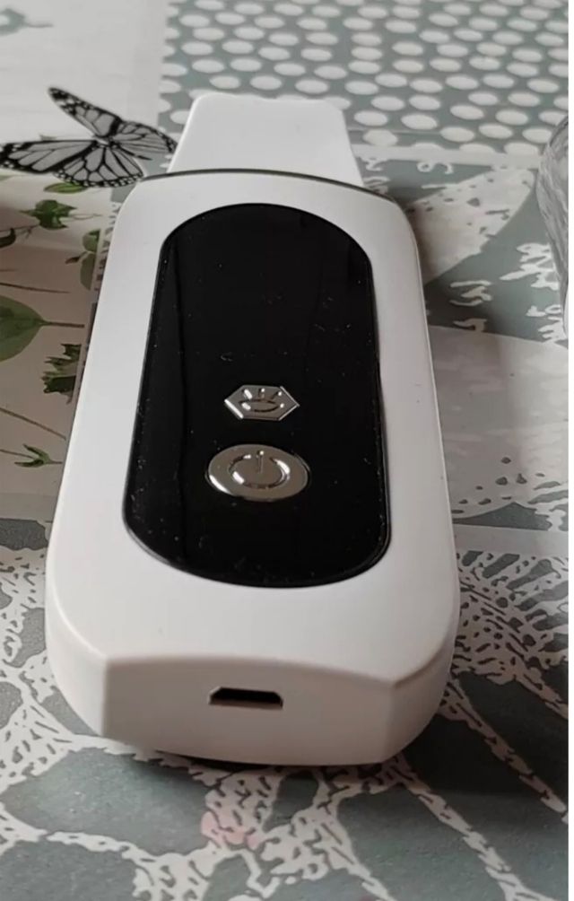 Skin scrubber pulizia viso elettrico