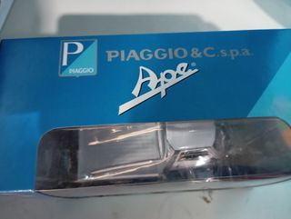 Modellino auto Ape Piaggio Cross 50 