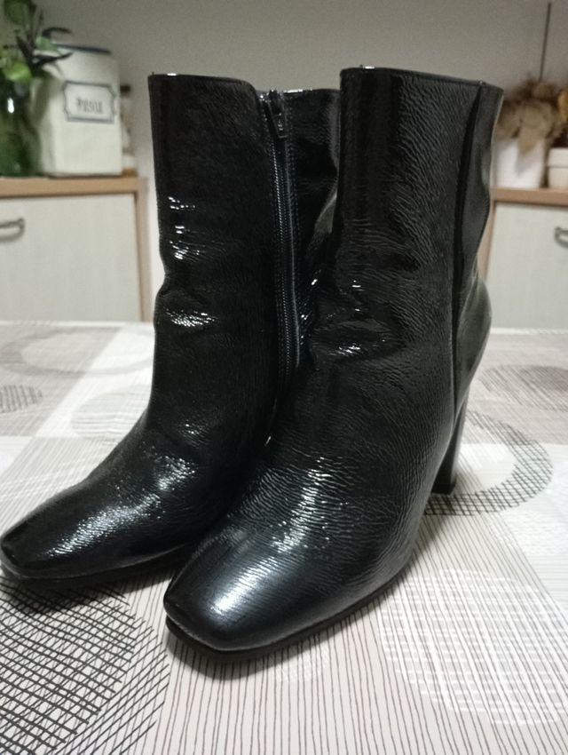 Eleganti Stivaletti n 39