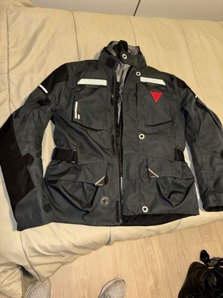 Daineses Ladakh 3l talla 56