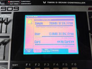 SupremeDance MC-909 Roland + teclado MIDI nuevo