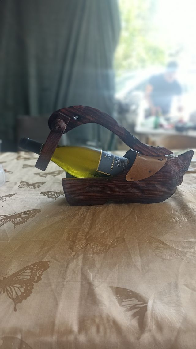 Porta bottiglia in legno