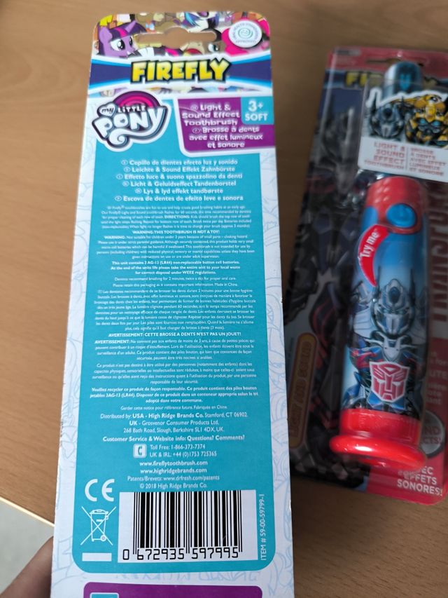 Cepillo pilas niños, nuevo sin abrir