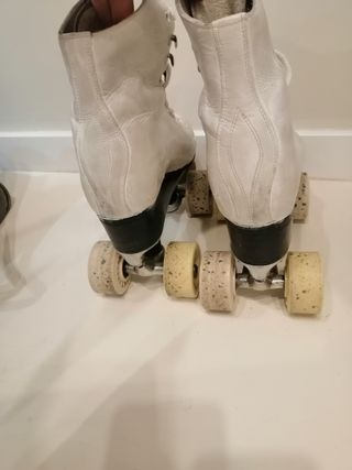 Patines de 4 ruedas de la talla 36