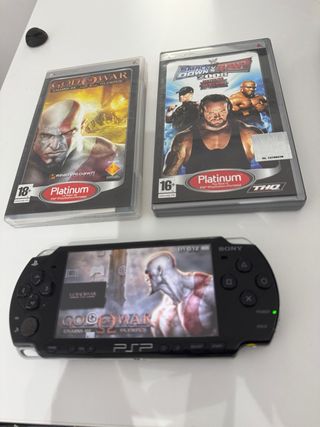 Sony PSP Slim 2004 y muchos juegos