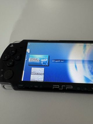 Sony PSP Slim 2004 y muchos juegos