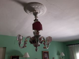 Lámpara antigua de porcelana