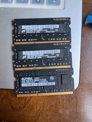  memoria RAM tipo SODIMM 2 GB