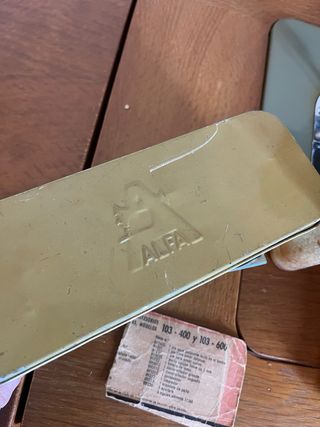 Máquina de coser Alfa vintage