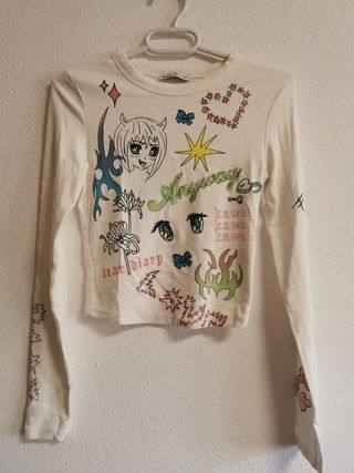 Camiseta de chica talla XS de Bershka.