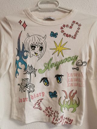 Camiseta de chica talla XS de Bershka.