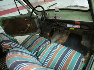 SEAT 600