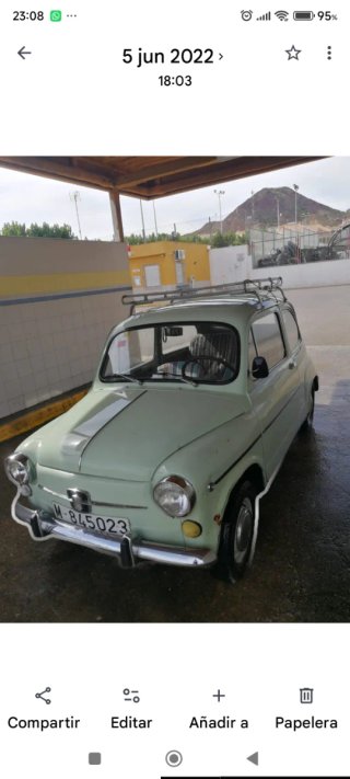 SEAT 600