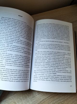 Canción de hielo y fuego: Juego de tronos (Gigamesh Ficción) (Spanish Edition)