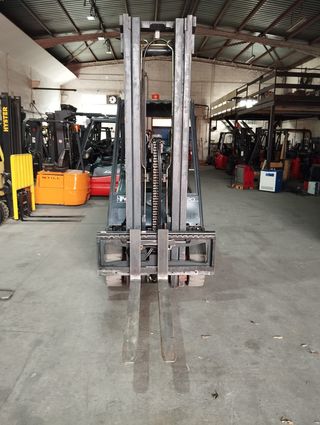 CARRETILLA CONTRAPESADA ELECTRICA 2000 KGS