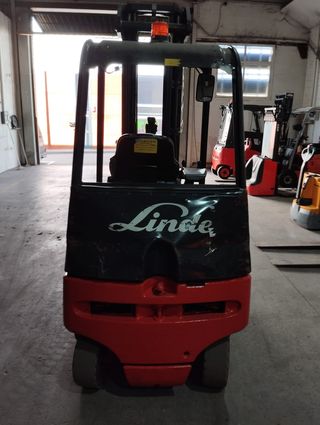 CARRETILLA CONTRAPESADA ELECTRICA 2000 KGS