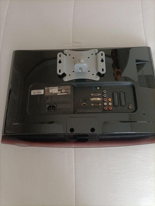 Televisión 23 pulgadas