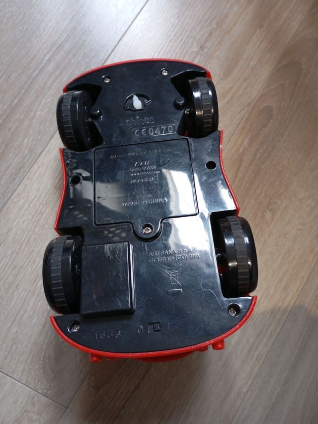 Coche teledirigido bebé 