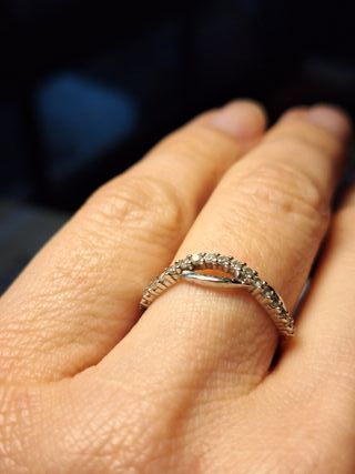 Anillo oro blanco 18 kilates con circonitas