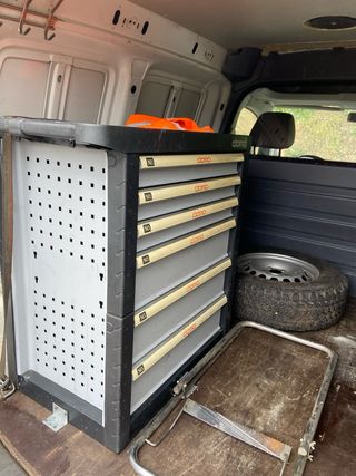 Volkswagen  Caddy 2011