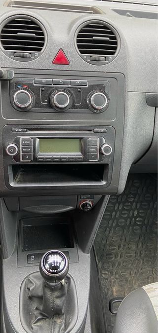 Volkswagen  Caddy 2011