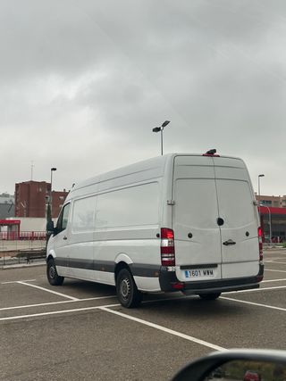 Mercedes-Benz Sprinter 2013