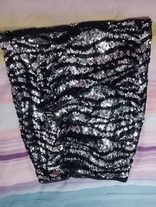 Falda de lentejuelas Bershka
