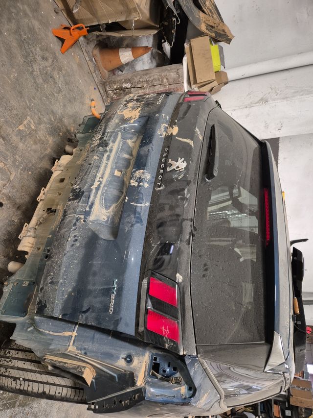 Porton trasero peugeot 3008 2020