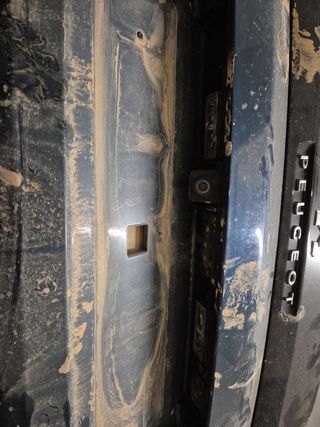 Porton trasero peugeot 3008 2020