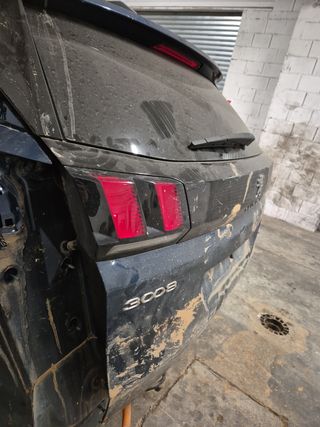 Porton trasero peugeot 3008 2020