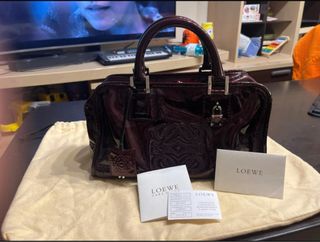 Bolso Loewe color bordeos