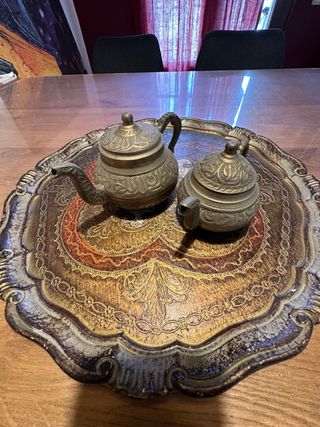 ULTIMI PREZZI! Antiche teiere arabe in ottone