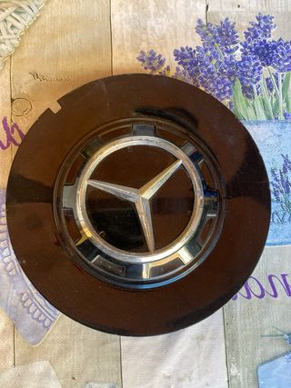 Embellesedor de llanta mercedez