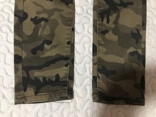 Pantalón estampado militar