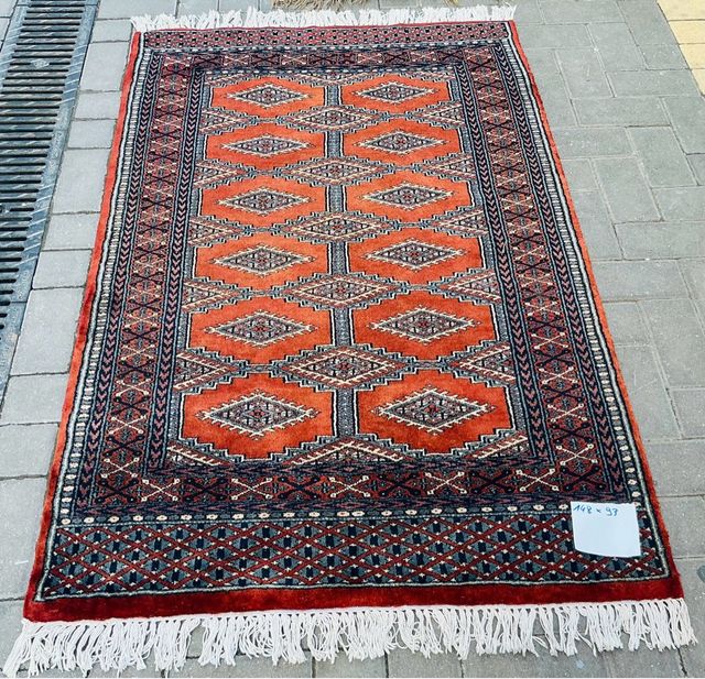 Tappeto antico vintage in lana persiana fatto a mano