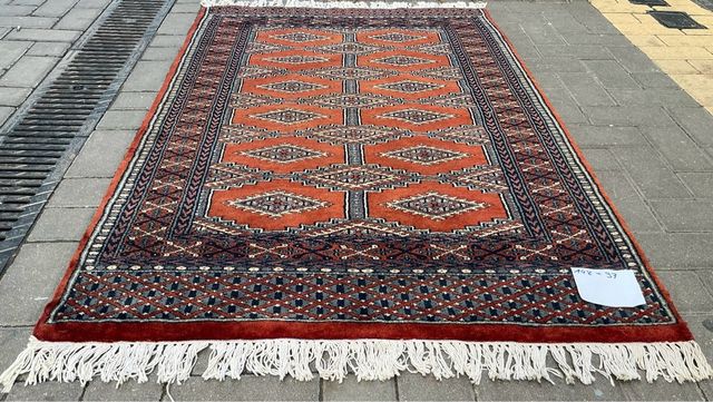 Tappeto antico vintage in lana persiana fatto a mano