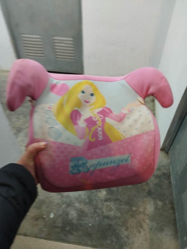 Alzador coche para niños