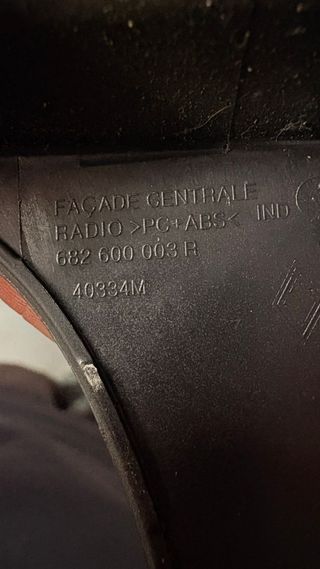 Radio y carcasa Renault Megane